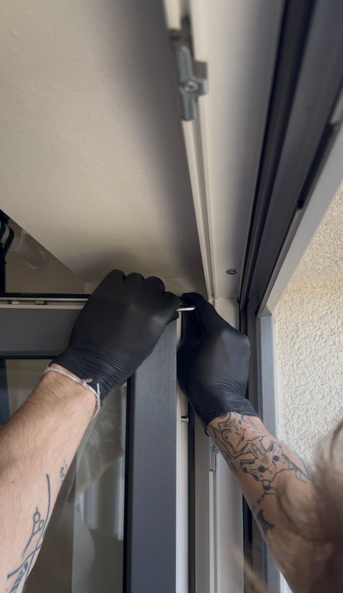 Oprava pojezdového mechanismu žaluzie